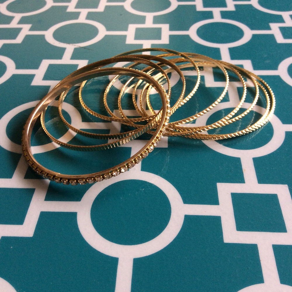 Gold bracelets - Picture 2 of 4